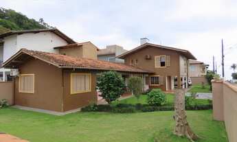 Imagem 3: SOBRADO PARA VENDA NO CENTRO DE PENHA - SC