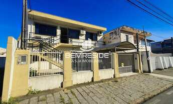 Imagem 2: Prédio comercial com amplo espaço no bairro Oficinas próximo ao Giassi