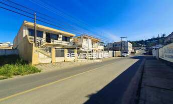 Imagem 4: Prédio comercial com amplo espaço no bairro Oficinas próximo ao Giassi