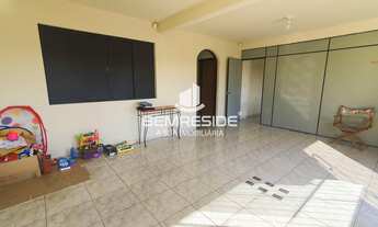 Imagem 6: Prédio comercial com amplo espaço no bairro Oficinas próximo ao Giassi