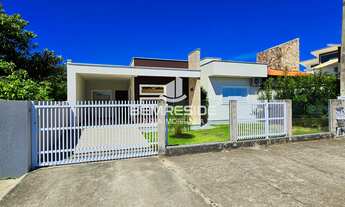 Imagem: Casa com amplo terreno no centro da cidade