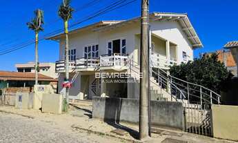 Imagem 2: Casa com Excelente Localização no Centro da Cidade