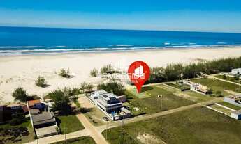 Imagem: Terreno de frente para o mar no Balneário