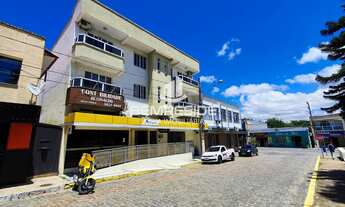 Imagem 2: Apartamento com suíte e sacada no centro da cidade