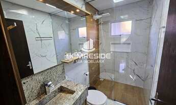 Imagem 6: Casa com laje inclinada e móveis planejados no bairro Retiro