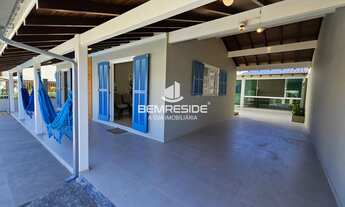 Imagem 7: Casa escriturada e com piscina à apenas uma quadra do mar na praia de Jaguaruna