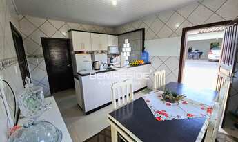 Imagem 5: Casa de alvenaria com piscina e edícula no bairro Morro da Cruz