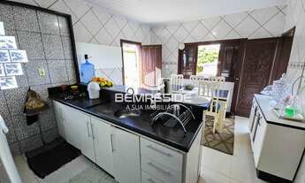 Imagem 4: Casa de alvenaria com piscina e edícula no bairro Morro da Cruz