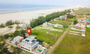 Imagem 6: Terreno escriturado com frente para o mar no Balneário Camacho
