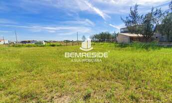 Imagem 2: Terreno escriturado com frente para o mar no Balneário Camacho