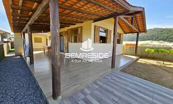 Imagem 3: Casa escriturada com quatro quartos na praia do Campo Bom