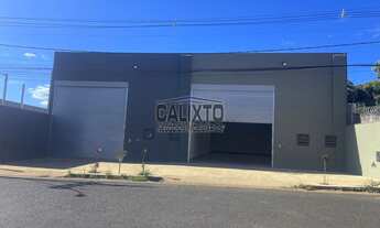 Imagem: BARRACÃO BAIRRO MARTA HELENA