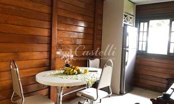 Imagem 5: Linda casa no estilo colonial, em madeira Angelim