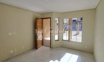 Imagem 2: Sobrado à venda, no Bairro Contorno, em PONTA GROSSA - PR