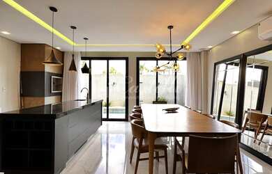 Imagem 3: Casa à venda, no Bairro Jardim Carvalho, PONTA GROSSA - PR