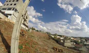 Imagem: VENDE TERRENOS BAIRRO PINHEIRINHO