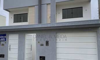 Imagem: Casa duplex no Bairro Morada dos pássaros