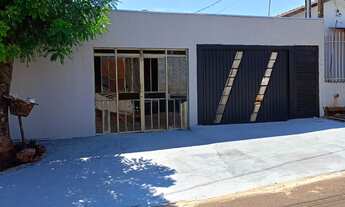 Imagem 2: Casa com 2 dormitórios à venda, JARDIM EUROPA, TOLEDO - PR