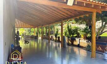 Imagem 7: Vende-se chácara ampla, com casa, piscina e área de festas em UMUARAMA - PR