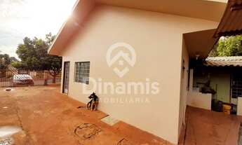 Imagem 2: CASA DE LAJE COM 3 QUARTOS E TERRENO INTEIRO, APTA A FINANCIAMENTO