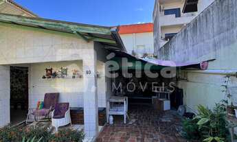 Imagem 2: Oportunidade no Bairro Fazenda Casa com Amplo Terreno e Ótima Localização