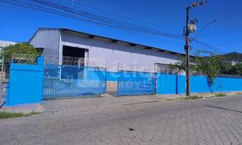 Imagem: Locação de Galpão 1.200m com pátio amplo