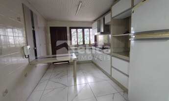 Imagem 6: Casa para locação no Centro de Itajaí 03 dormitórios sendo 01 suíte mais edícula