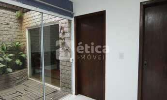 Imagem 7: Casa para locação no Centro de Itajaí 03 dormitórios sendo 01 suíte mais edícula