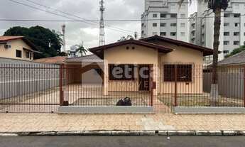 Imagem: Casa com 03 dormitórios para locação