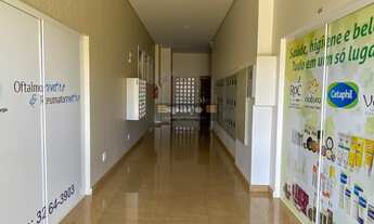 Imagem 3: Sala Comercial Segundo Piso Don Angelo com divisórias montadas