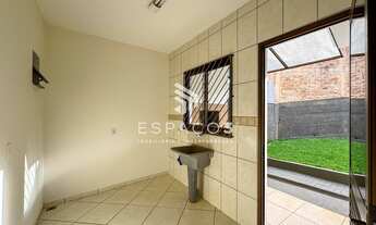 Imagem 6: Sobrado a venda localizado no Bairro Nazaré em Medianeira - PR