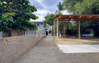 Imagem 2: Apartamento com cozinha planejada, sem taxa de condomínio. No bairro São Cristóvão em Medi