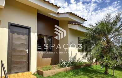 Imagem 3: Casa térrea à venda localizada no Bairro Nazaré em Medianeira PR