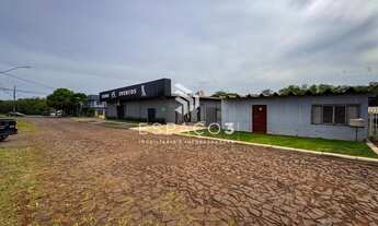 Imagem: Terreno Comercial com 2 barracões, casa