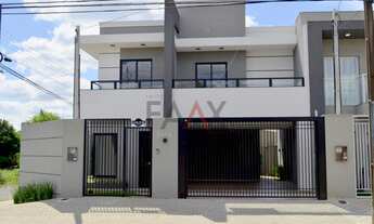 Imagem: Encantador Sobrado de Alto Padrão à venda