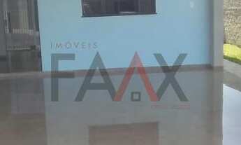 Imagem 3: Casa a venda com 3 dormitórios, sendo 1 suíte, no bairro Vila Bela