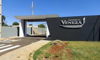 Imagem: Casa com 2 quartos sendo 1 suíte no Condomínio