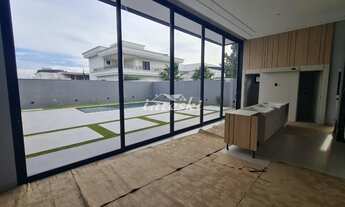 Imagem 6: Casa de Alto Padrão com 4 Suítes sendo 1 Master, Condomínio Royal Falls Yacht em Foz