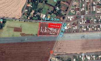 Imagem: Terreno de esquina à venda na Avenida Fiorinho