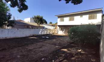 Imagem: Sobrado à venda, com 02 dormitórios, Três