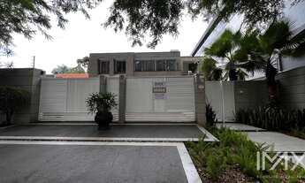 Imagem: Sobrado à Venda na Avenida Pedro Basso