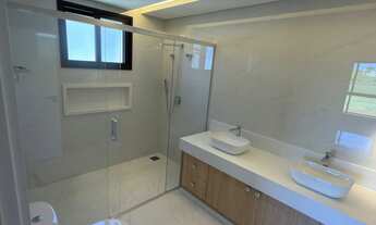 Imagem 6: Sobrado à Venda no Royal Boulevard, 374m2 por R 3.950.000,00