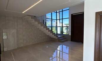 Imagem 4: Sobrado à Venda no Royal Boulevard, 374m2 por R 3.950.000,00