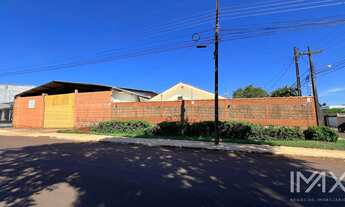 Imagem: Casa e galpão à venda no Portal da Foz