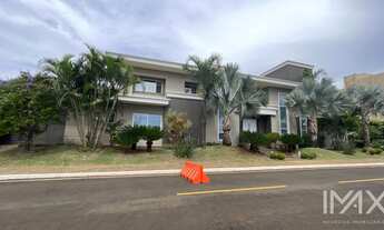 Imagem: Sobrado alto padrão à venda no Condomínio