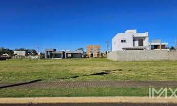 Imagem: Terreno à venda no Condomínio Fechado