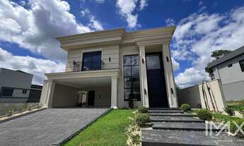 Imagem: Sobrado à Venda no Condomínio Esmeralda