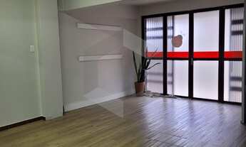 Imagem 2: Sala Comercial situada no Bairro Humaitá, com 55 por apenas R 800,00 Mês