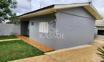 Imagem 2: Lindo Terreno com 682,50m no bairro Canadá com duas casas em alvenaria