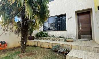 Imagem 2: Sobrado a venda no Country com 1 suite 2 quartos, sala ampla, 3 VGS DE GARAGEM